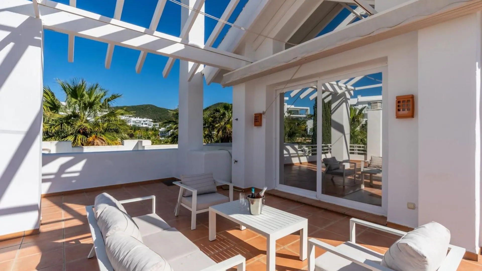 Al-321 Penthouse 3 Bedrooms Alcazaba Lagoon Estepona